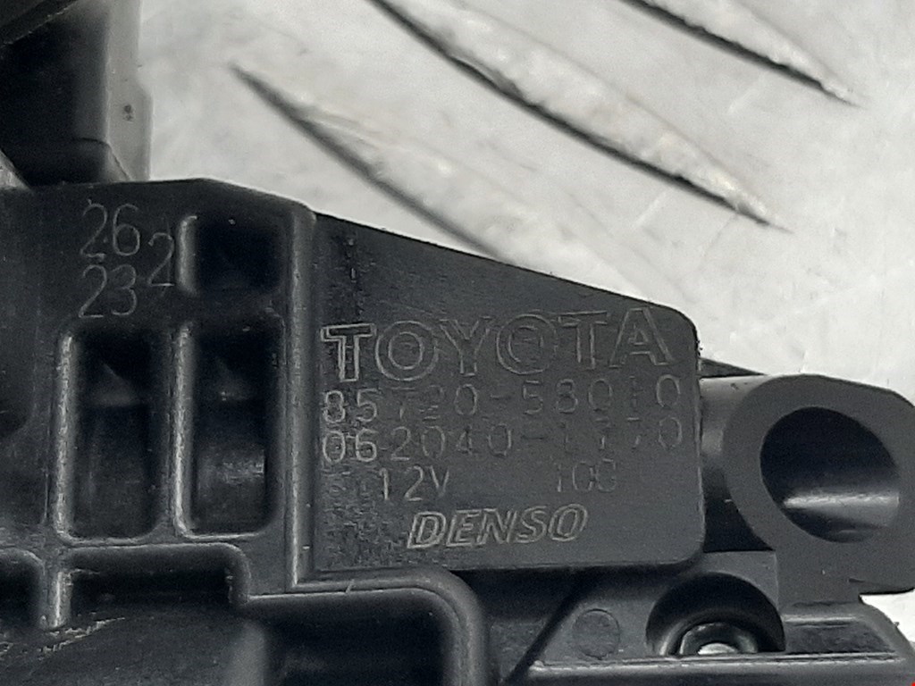 Стеклоподъемник задний правый LEXUS IS 2005-2013