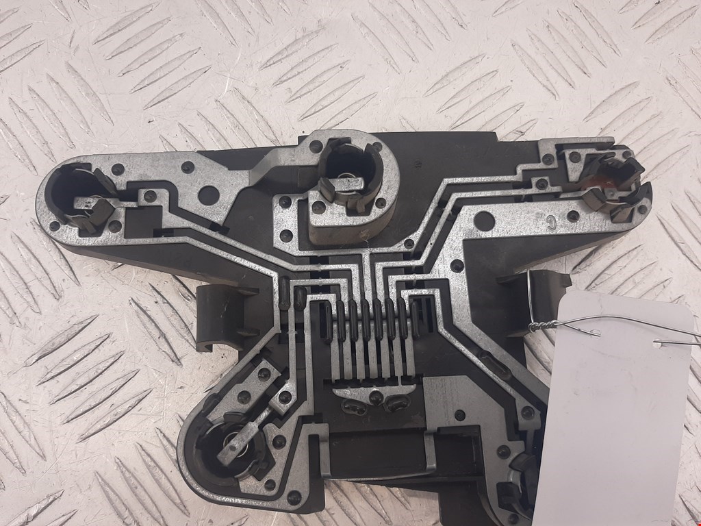 Фонарь задний левый RENAULT Megane I 1996-2002