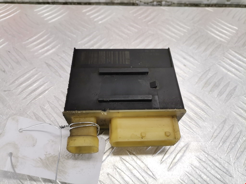 Блок управления вентилятором Citroen C4 Picasso 1 (2006-2013)