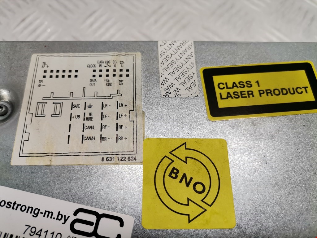 Магнитола VOLKSWAGEN Golf V 2003-2009