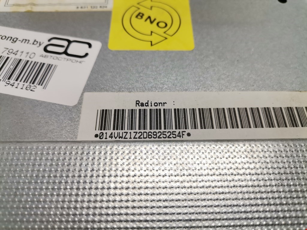 Магнитола VOLKSWAGEN Golf V 2003-2009