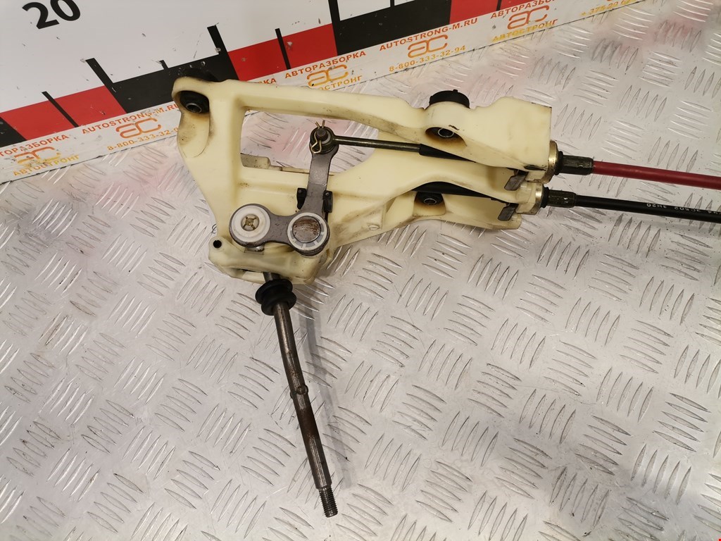 Кулиса (селектор) АКПП/МКПП в салоне KIA Magentis 2000-2006