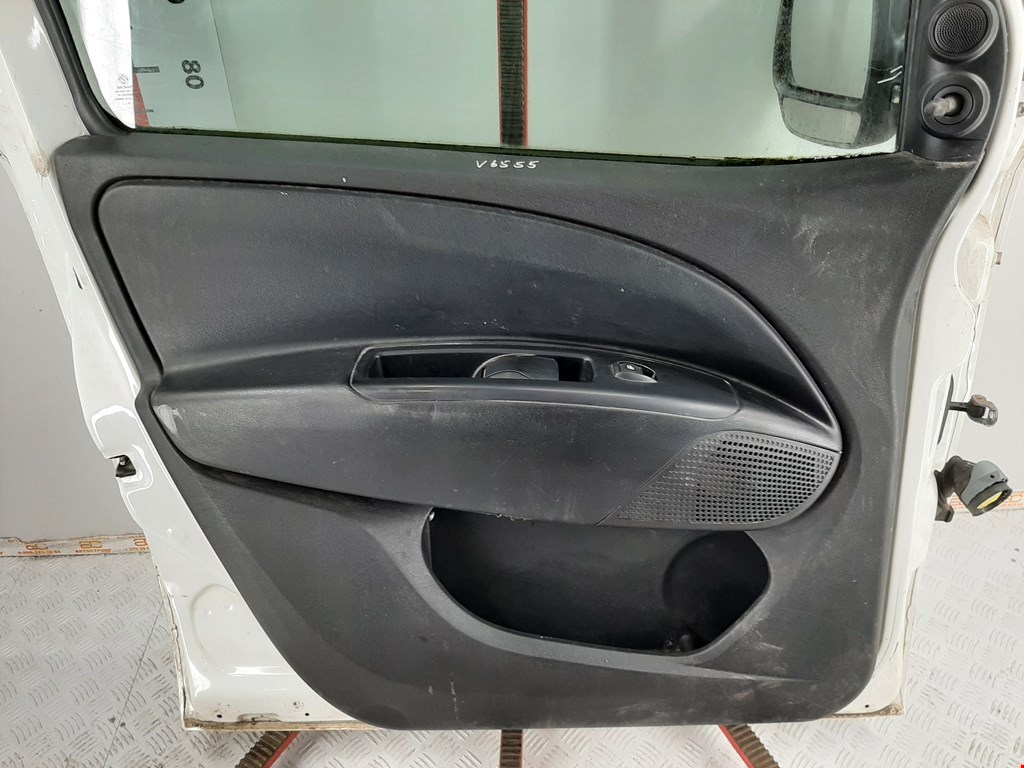 Дверь передняя левая OPEL Combo D 2011-2017