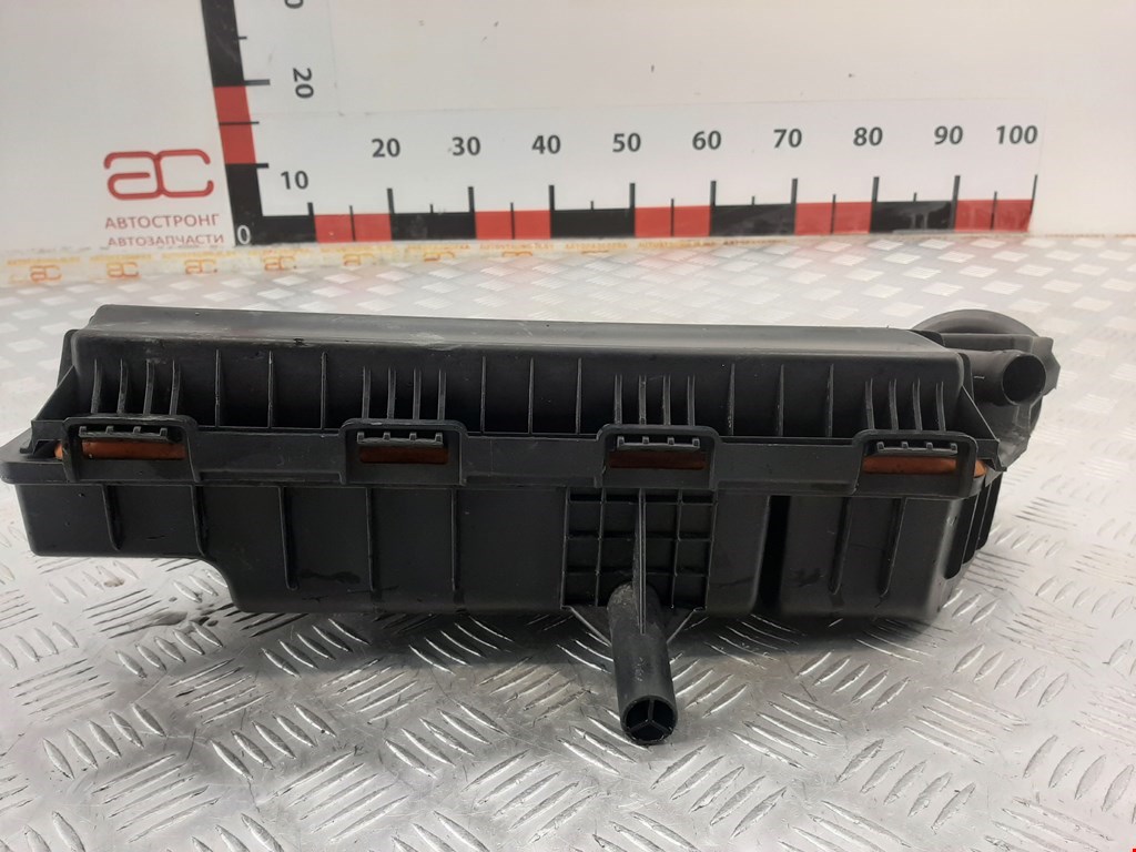 Корпус воздушного фильтра OPEL Combo D 2011-2017