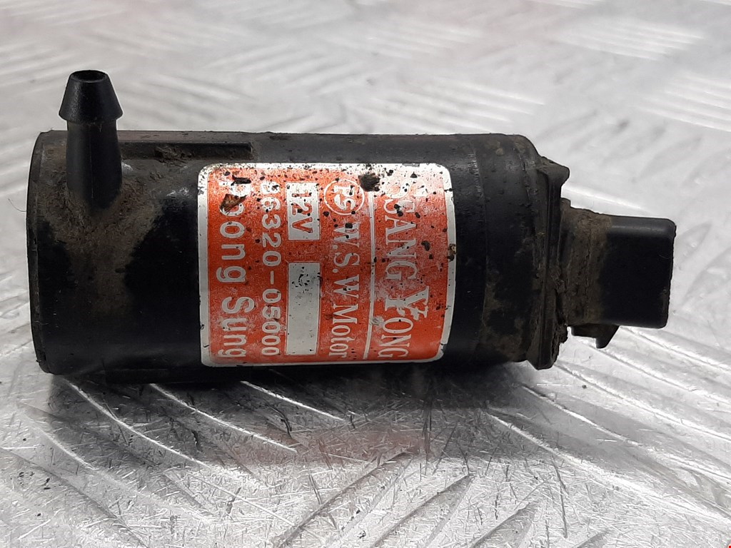 Насос (моторчик) омывателя SsangYong Rexton 1 (Y200) (2001-2006)