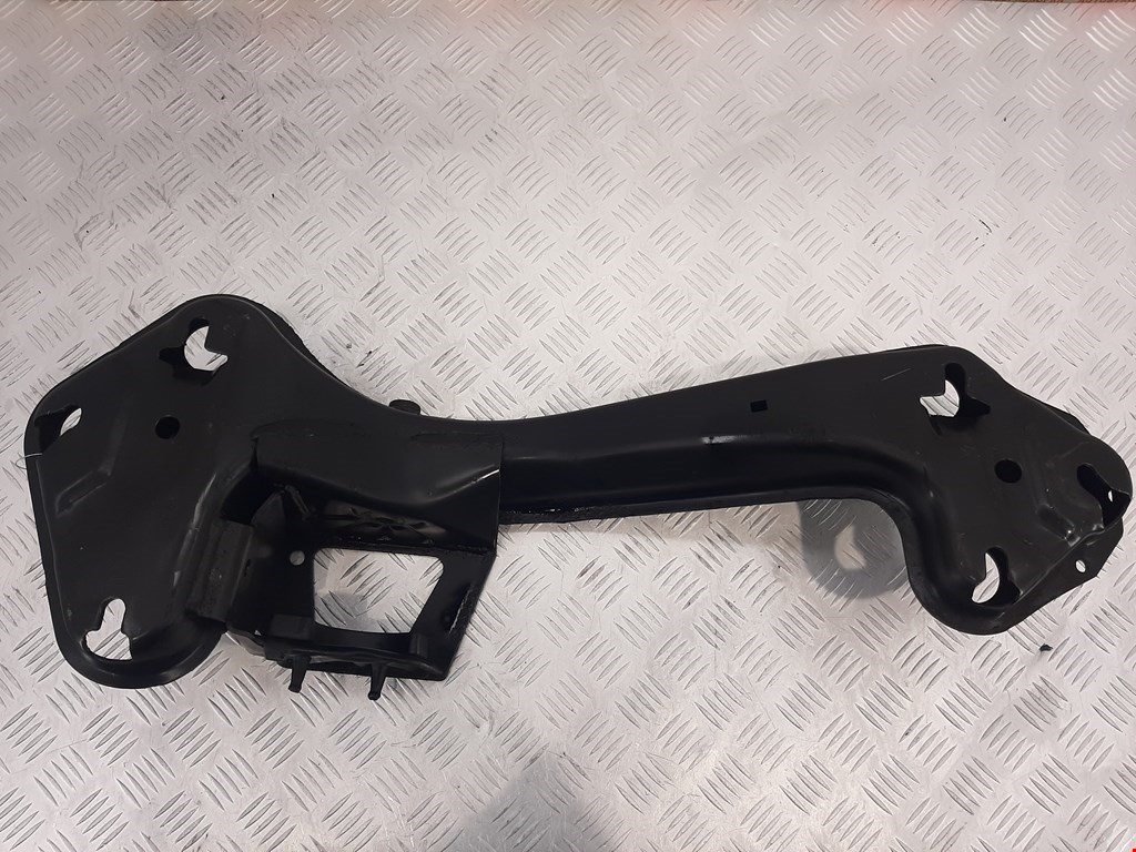 Кронштейн (крепление лапа траверса) кпп BMW X5 (E53) (1999-2006)