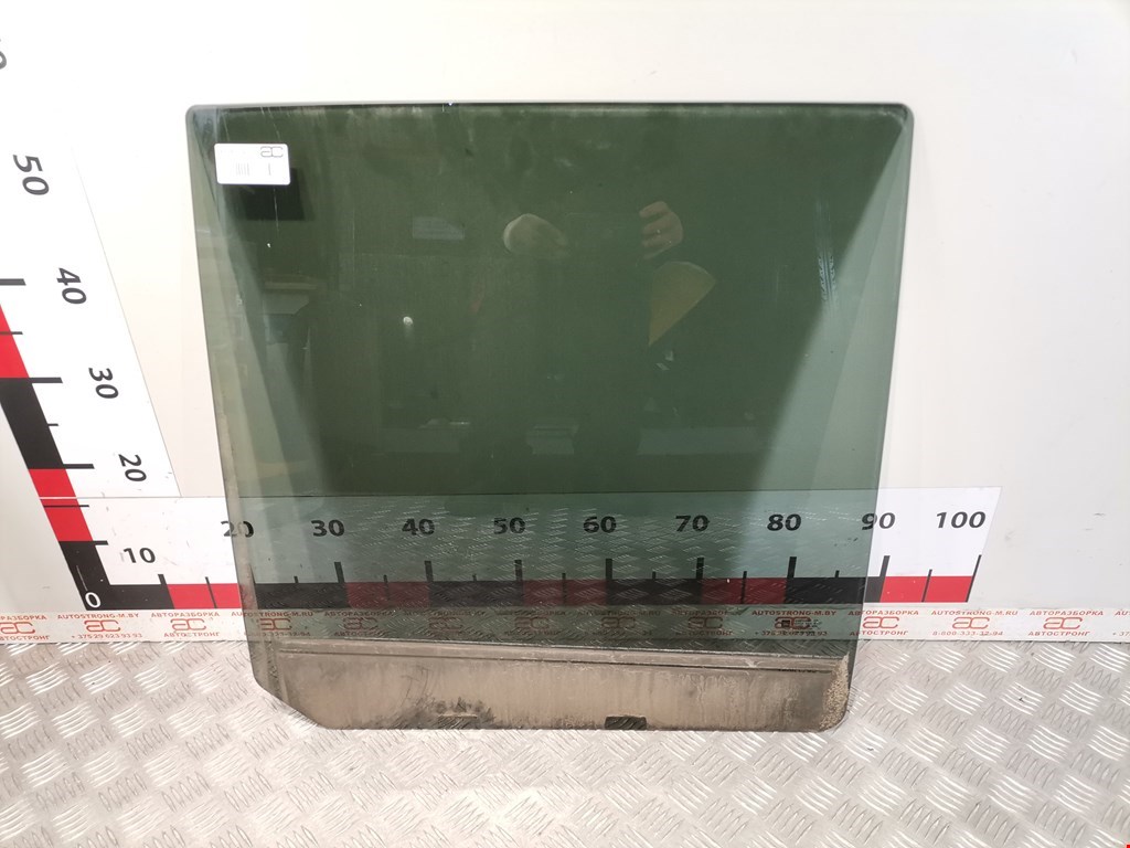 Стекло двери задней правой Chevrolet TrailBlazer 1 (2001-2009)