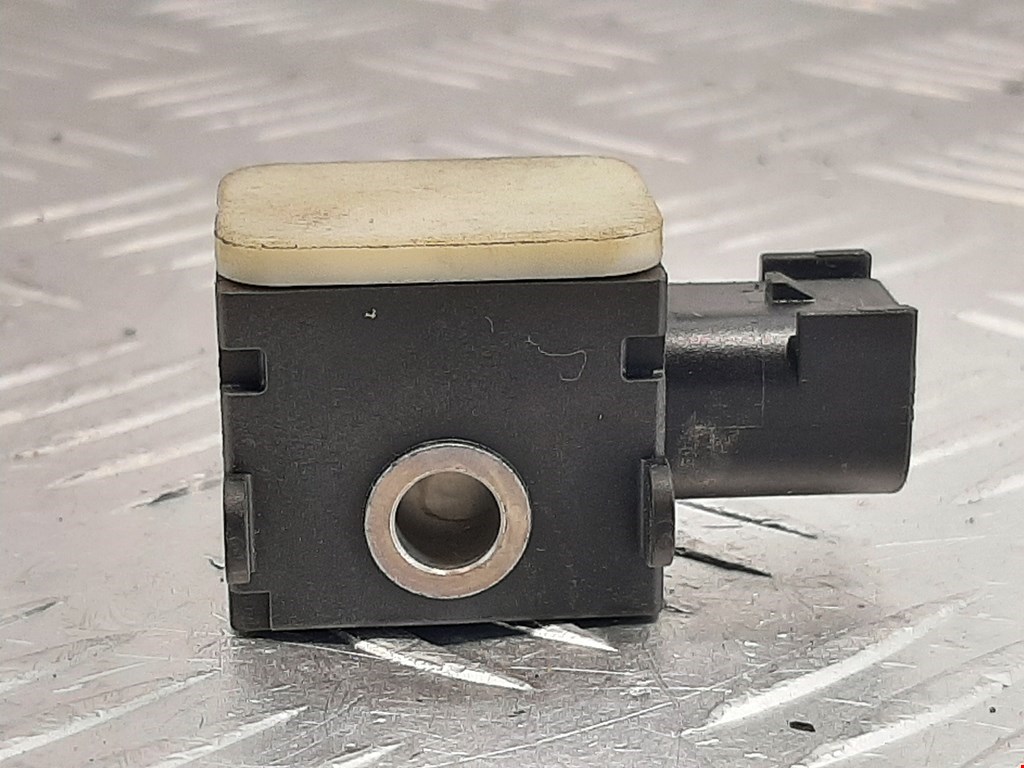 Датчик AIR BAG (подушек безопасности) HYUNDAI Santa Fe CM 2005-2012