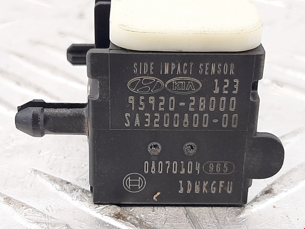 Датчик AIR BAG (подушек безопасности) HYUNDAI Santa Fe CM 2005-2012