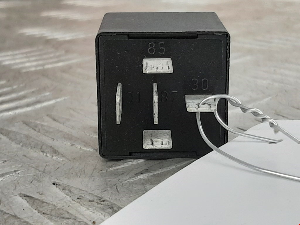 Реле VOLKSWAGEN Touareg 2002-2010