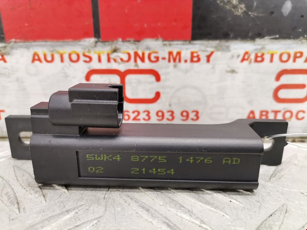 Усилитель антенны INFINITI G G25/G35/G37 V36 2007-2014