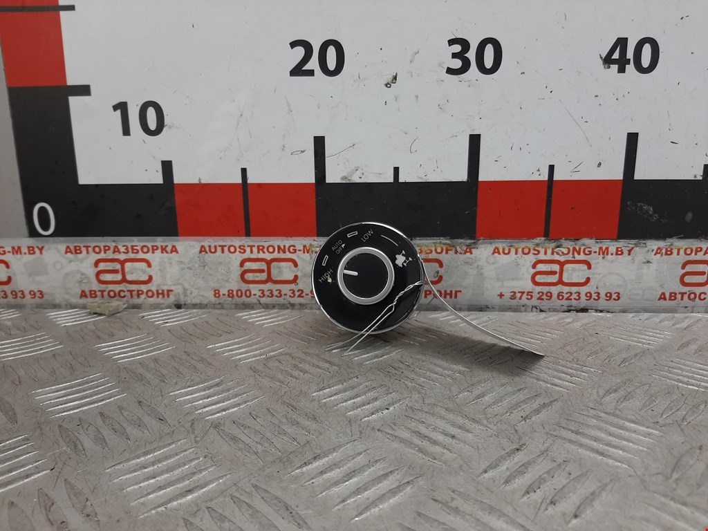 Кнопка включения полного привода VOLKSWAGEN Touareg 2002-2010