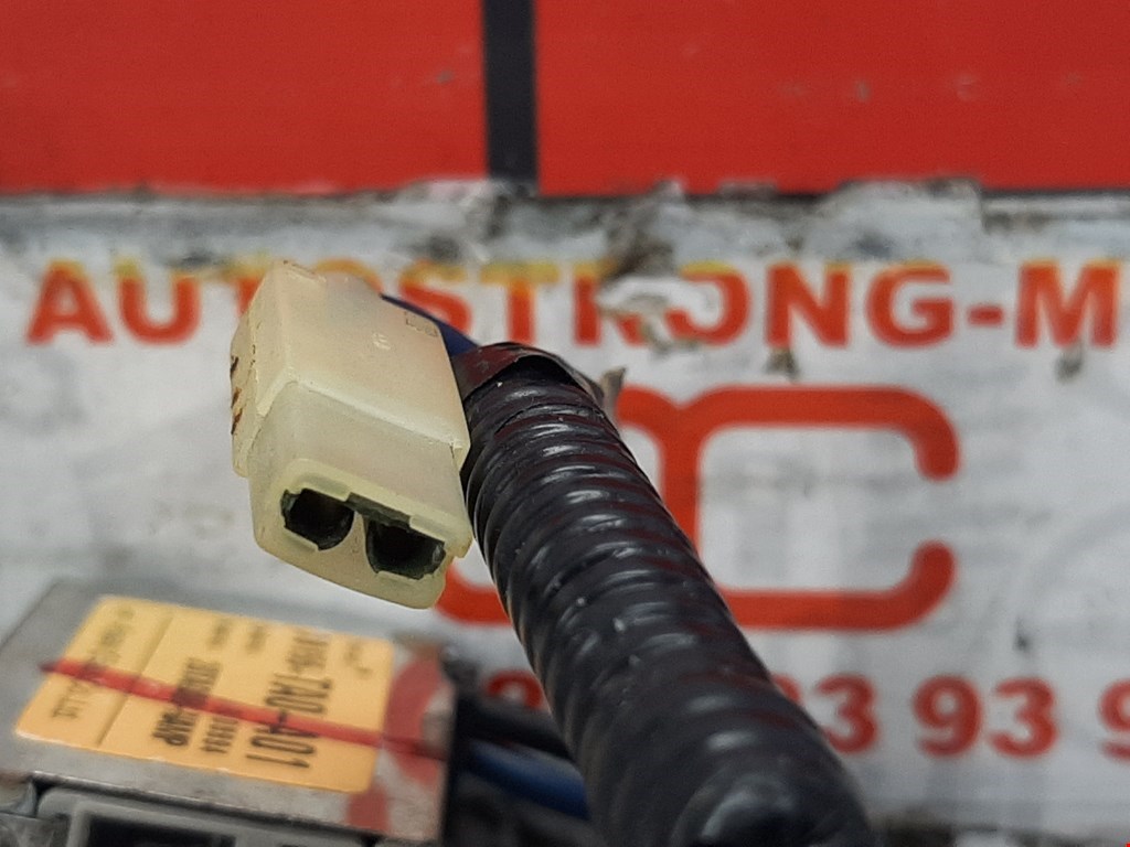 Усилитель антенны HONDA Accord VIII 2008-2013