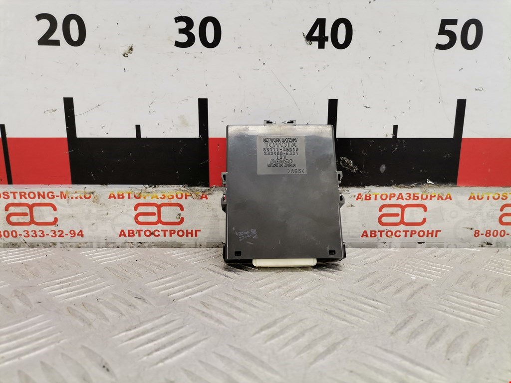 Блок комфорта TOYOTA Sienna XL20 2003-2010
