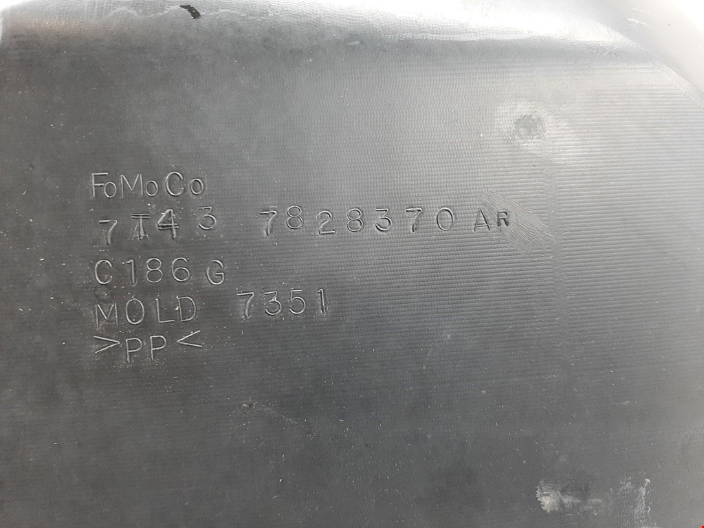 Локер (подкрылок) задний правый FORD Edge 2006-2014