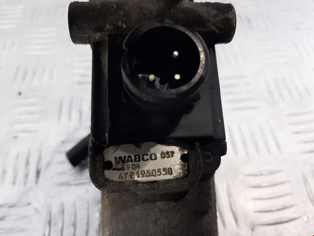 Кран ABS тормозной главный (распределитель) IVECO EuroCargo II 2003-2008