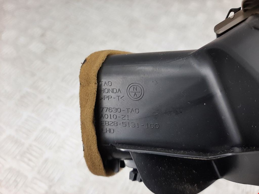 Дефлектор воздушный HONDA Accord VIII 2008-2013