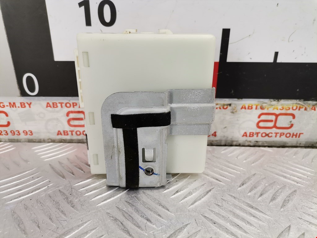 Блок комфорта INFINITI QX56/QX80 2004-2010