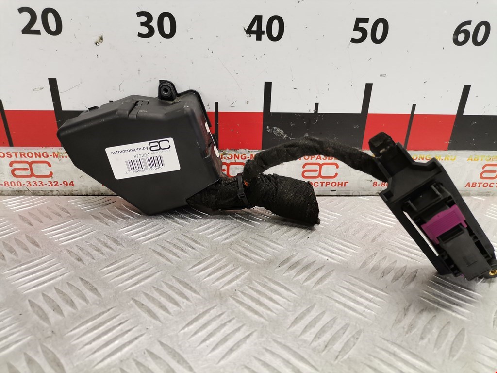 Датчик уровня в бачок омывателя AUDI A6 C6 2004-2010