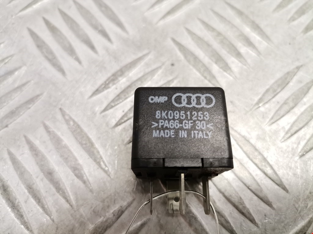 Реле AUDI A6 C6 2004-2010