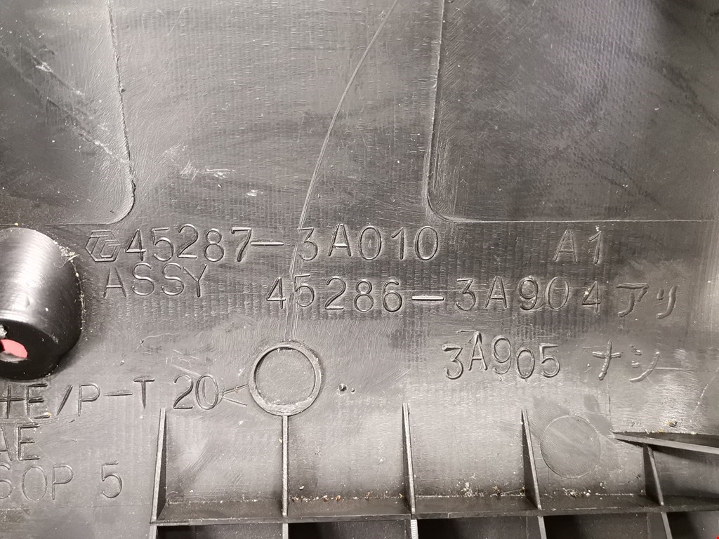 Кожух рулевой колонки LEXUS GS 2005-2011