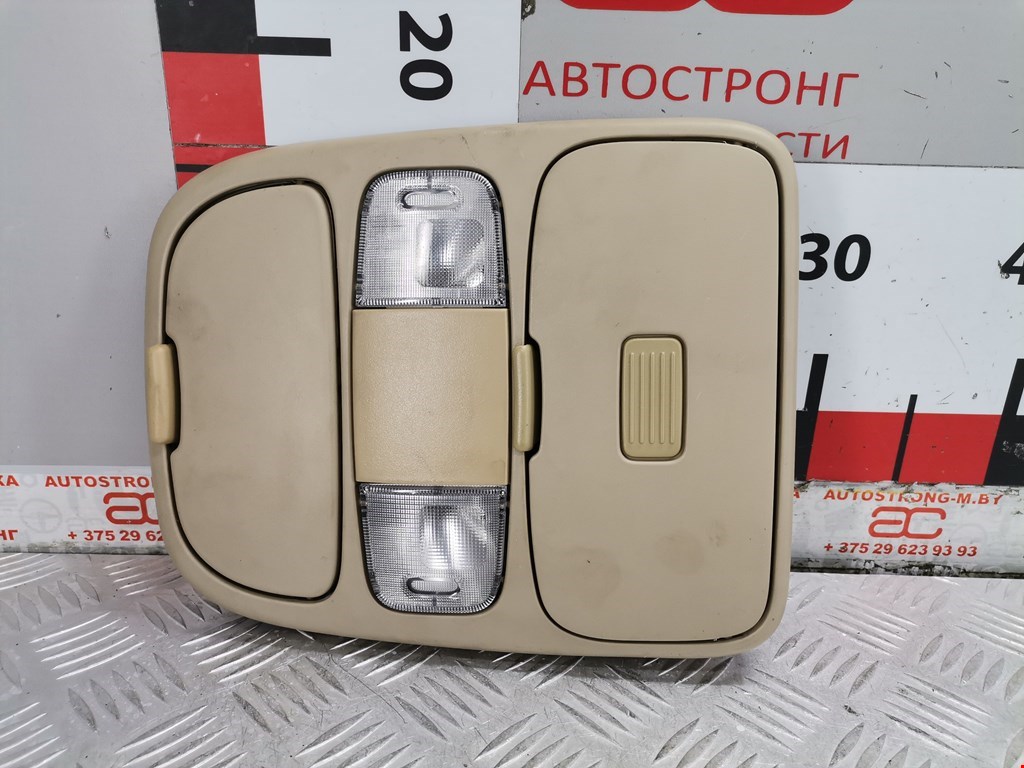 Плафон салонный (салона фонарь) TOYOTA Sienna XL20 2003-2010