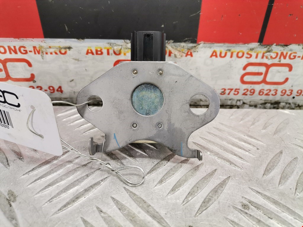 Датчик AIR BAG (подушек безопасности) TOYOTA Sienna XL20 2003-2010