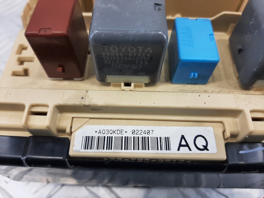 Блок комфорта TOYOTA Sienna XL20 2003-2010