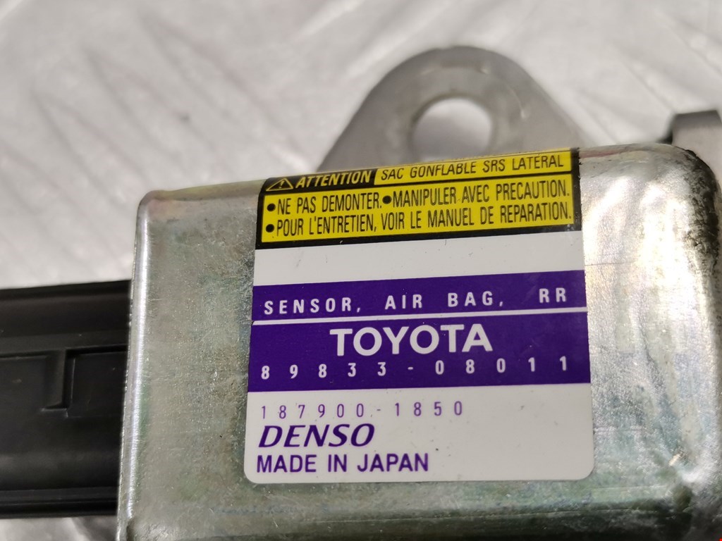 Датчик AIR BAG (подушек безопасности) TOYOTA Sienna XL20 2003-2010