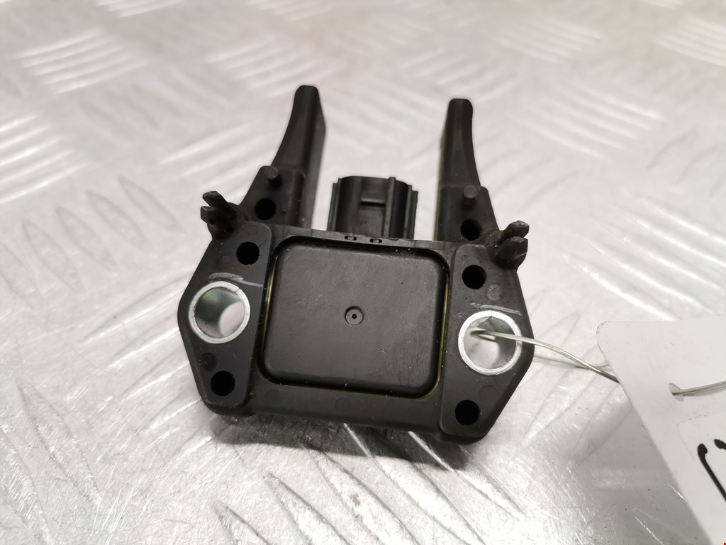 Датчик AIR BAG (подушек безопасности) TOYOTA Sienna XL20 2003-2010