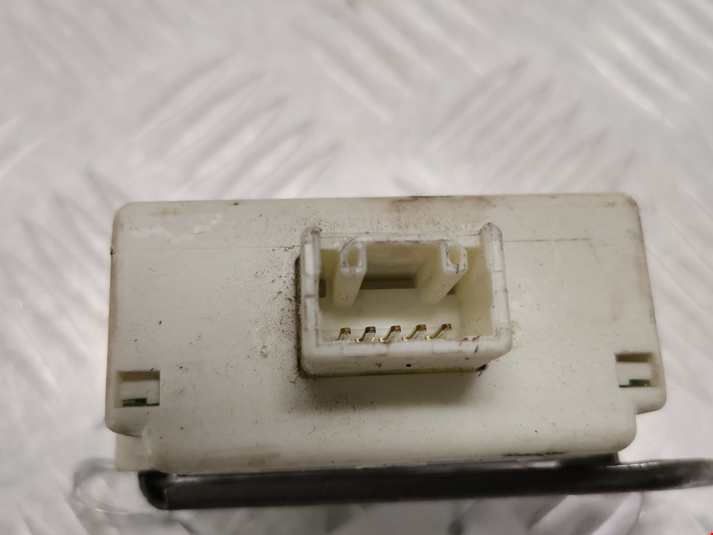 Блок комфорта TOYOTA Sienna XL20 2003-2010