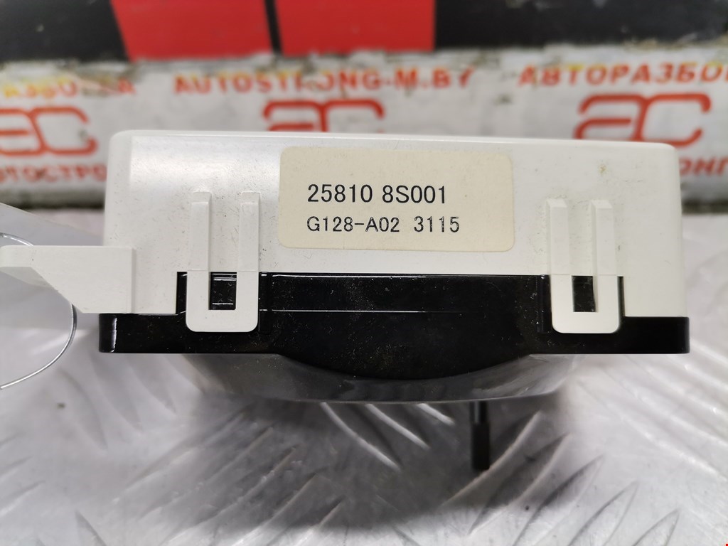 Часы INFINITI QX56/QX80 2004-2010