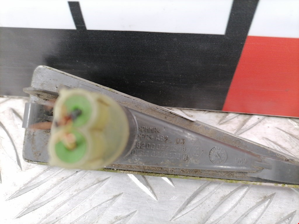 Повторитель на крыло RENAULT Scenic II 2003-2010