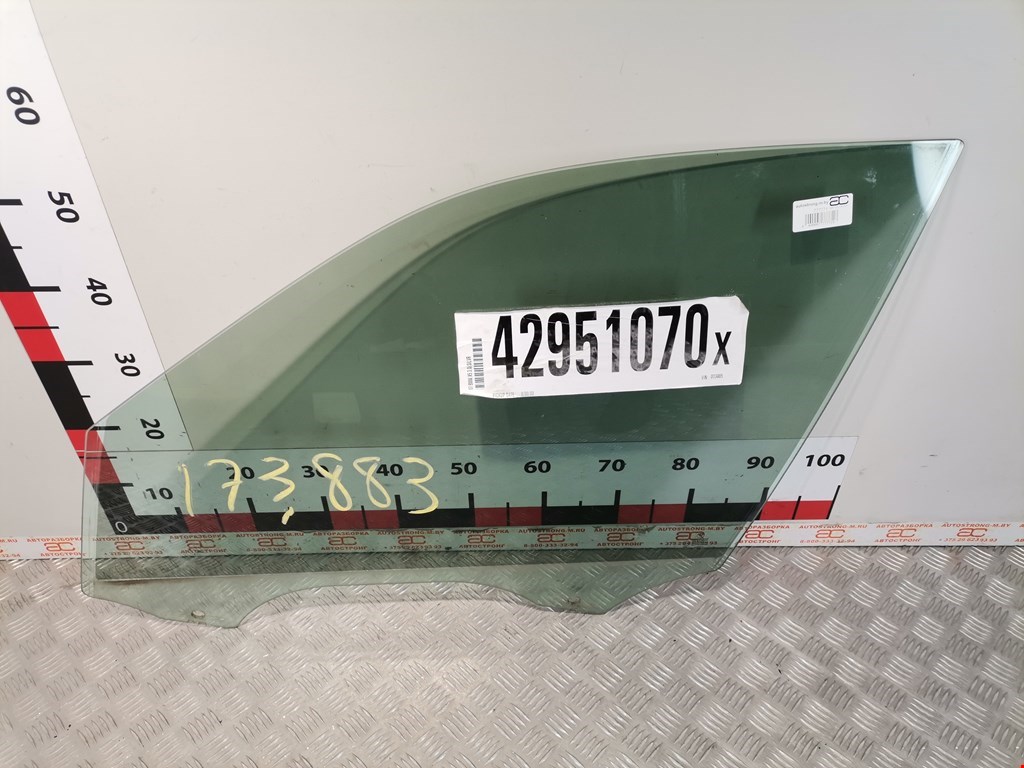 Стекло двери переднее левое BMW X5 E70 2007-2013