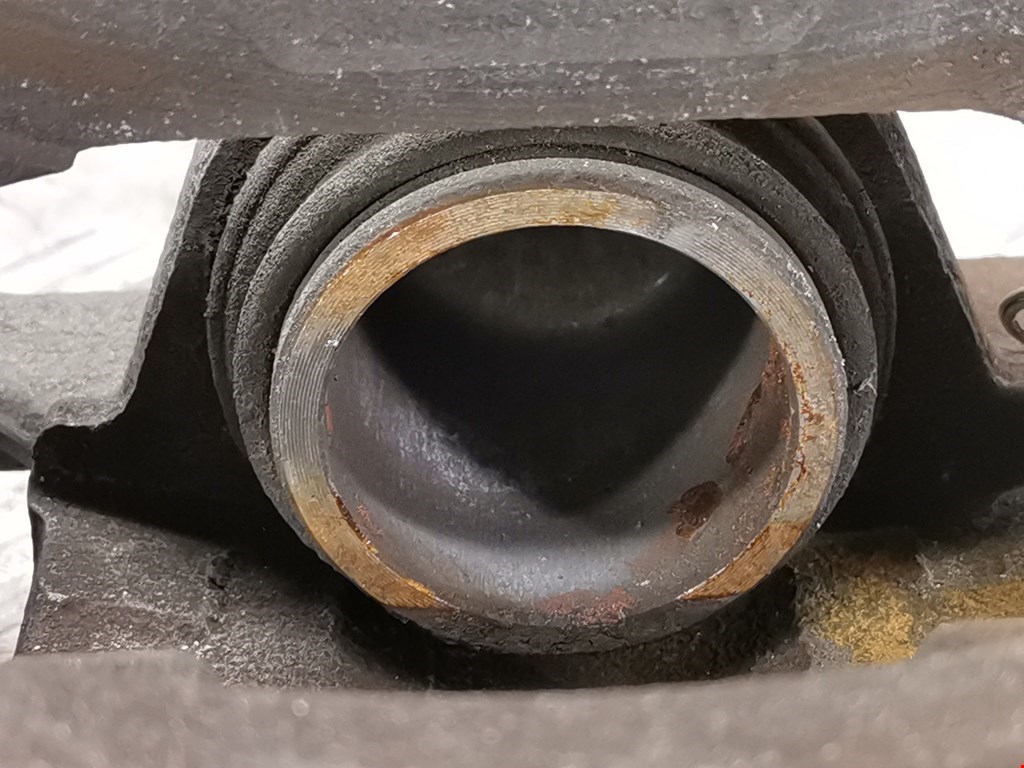 Суппорт задний правый FORD Edge 2006-2014