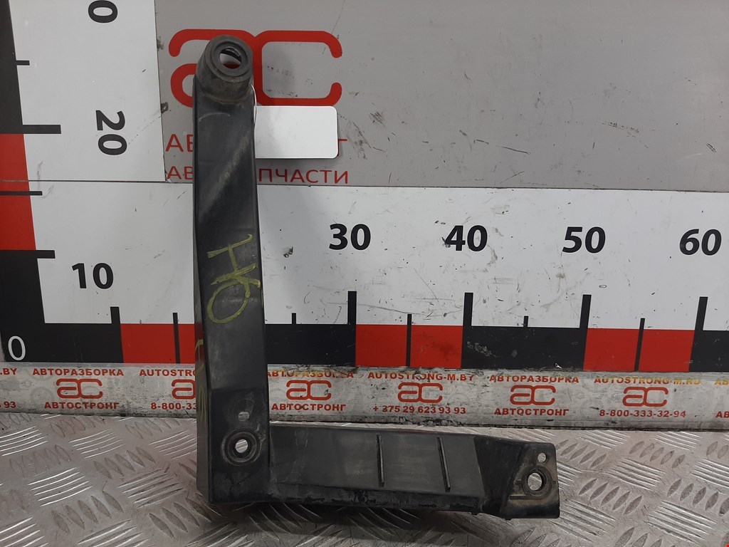 Кронштейн заднего бампера левый правый VOLKSWAGEN Touareg 2002-2010