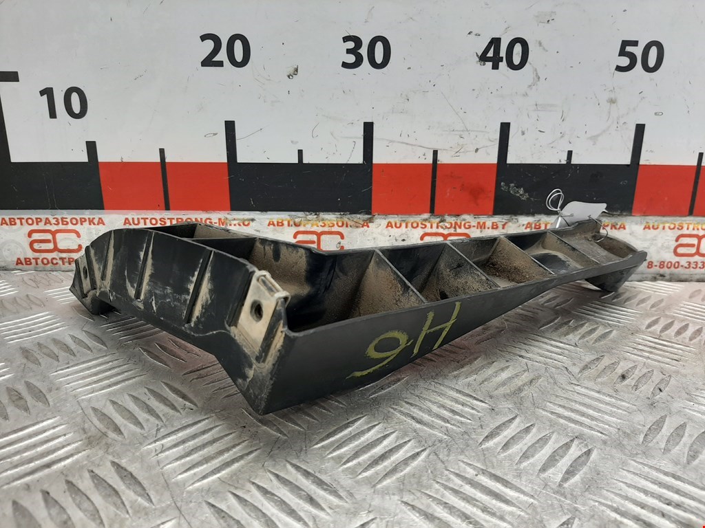 Кронштейн заднего бампера левый правый VOLKSWAGEN Touareg 2002-2010