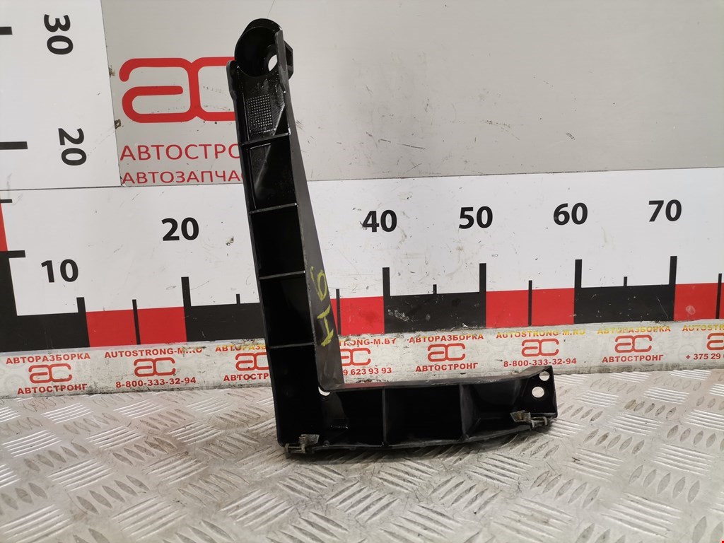 Кронштейн заднего бампера левый правый VOLKSWAGEN Touareg 2002-2010