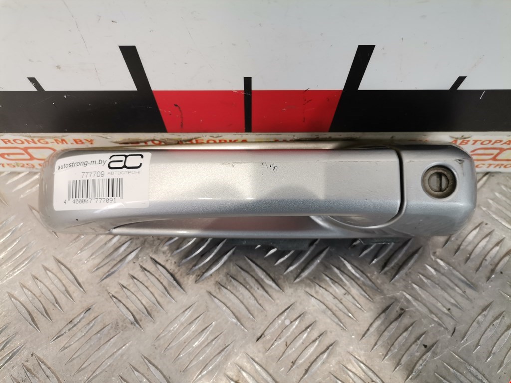 Ручка двери передней наружная правая JEEP Grand Cherokee WK 2004-2010