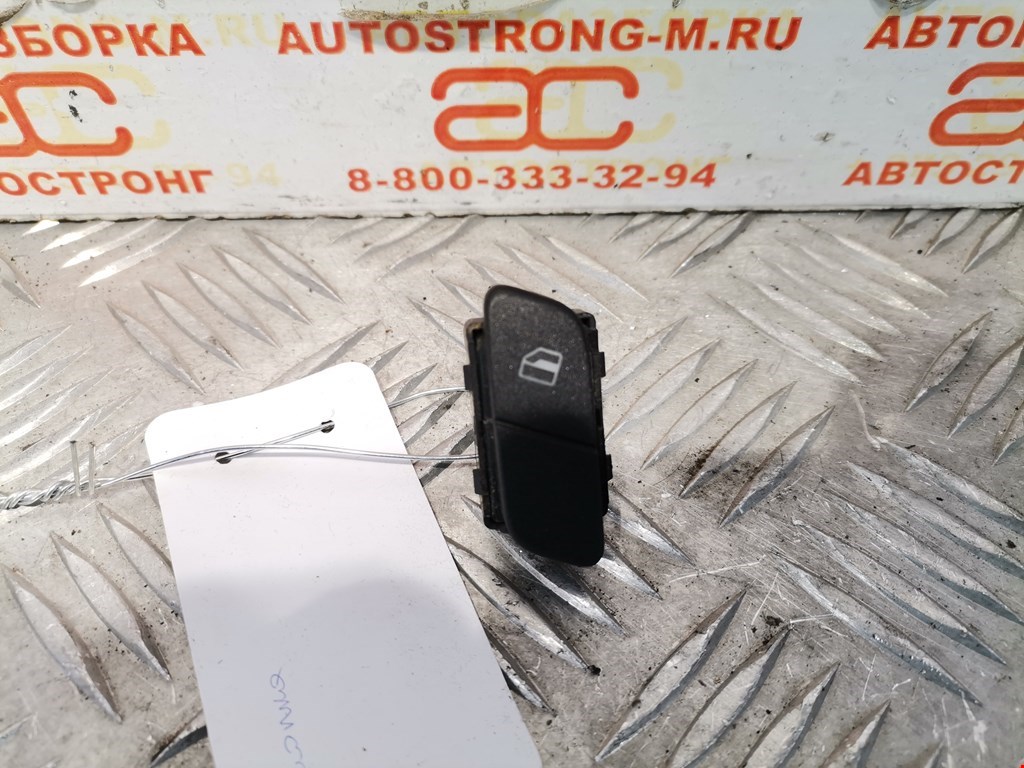 Кнопка стеклоподъемника Volkswagen Polo 4 (2001-2009)