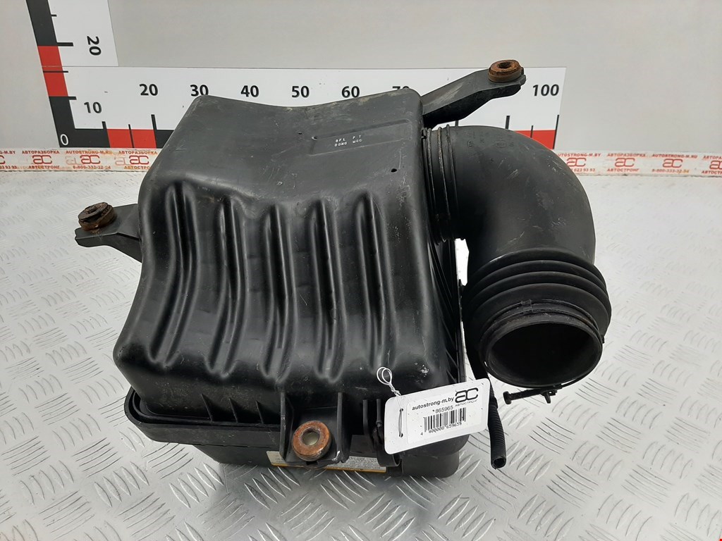 Корпус воздушного фильтра KIA Sorento 2002-2009