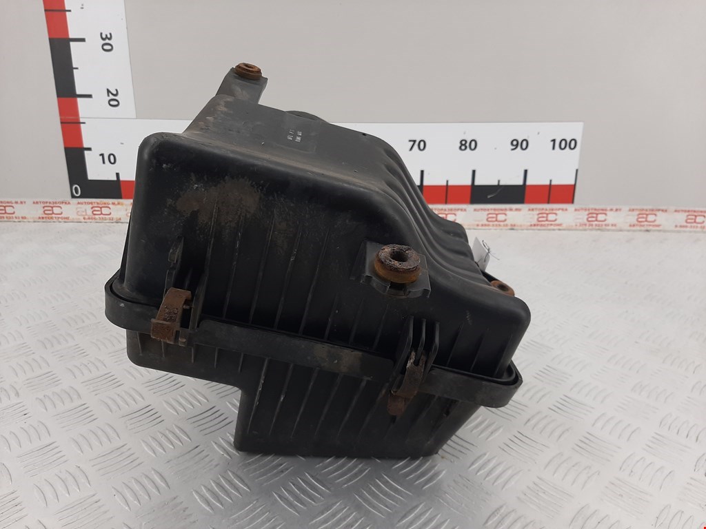 Корпус воздушного фильтра KIA Sorento 2002-2009