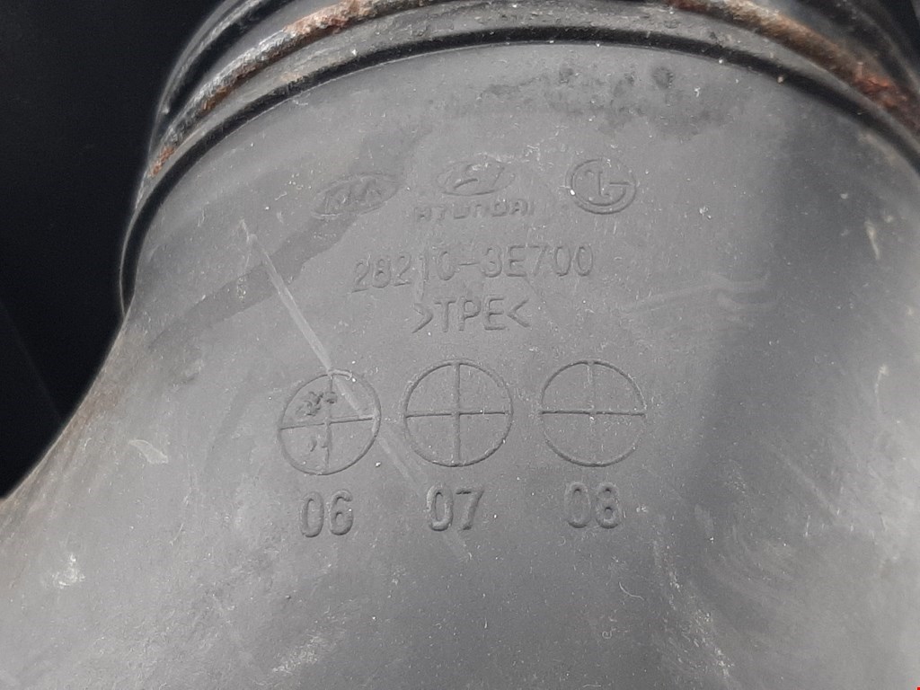 Корпус воздушного фильтра KIA Sorento 2002-2009