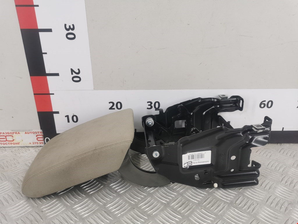 Подлокотник в салон AUDI A4 B8 2007-2015