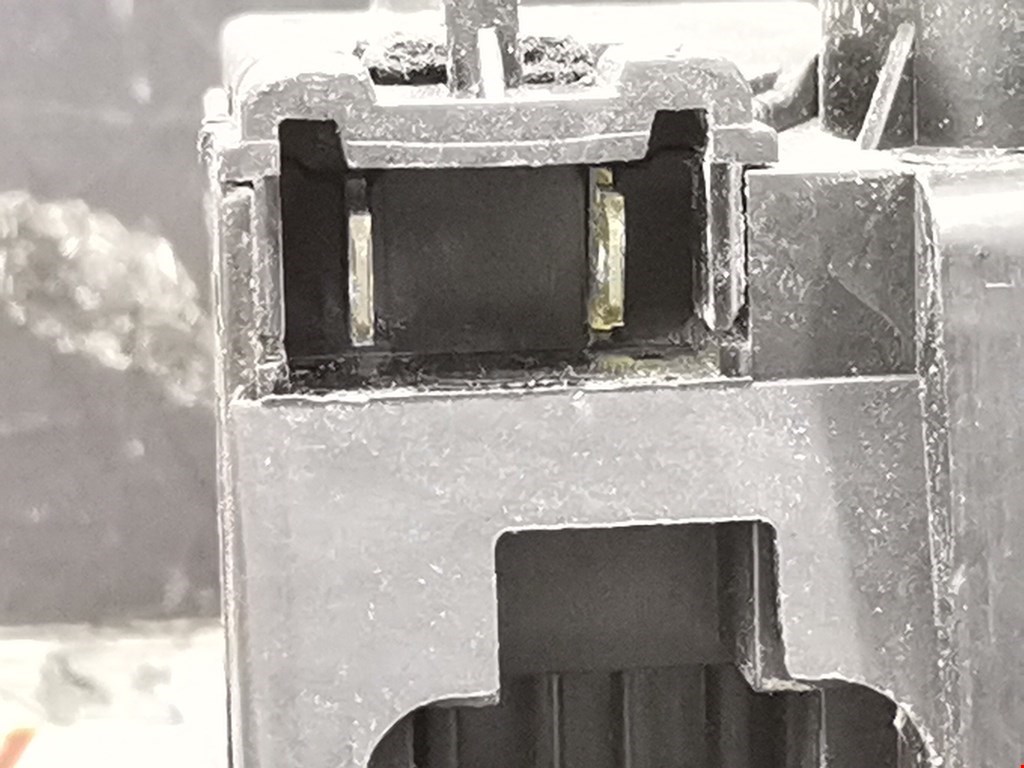 Замок двери передней правой RENAULT Megane I 1996-2002