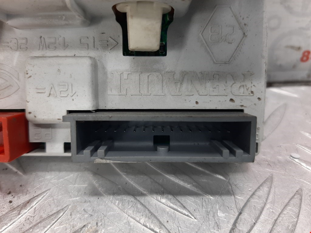 Дисплей информационный (компьютера) RENAULT Clio 1998-2008