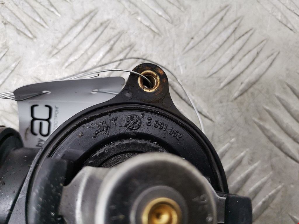 Корпус термостата BMW 1er E81\E87 2004-2011