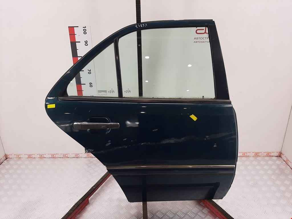 Стекло двери задней правой Mercedes C-Class (W202) (1993-2001)