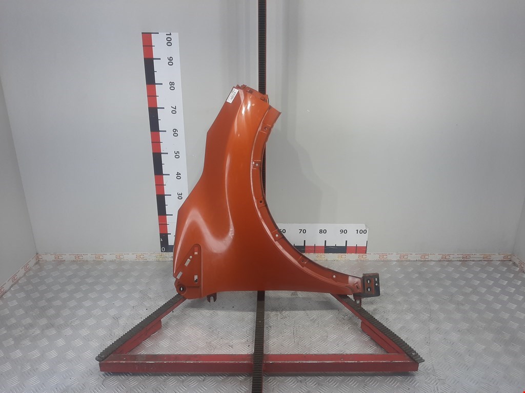 Крыло переднее правое Renault Kaptur (2016-2022)