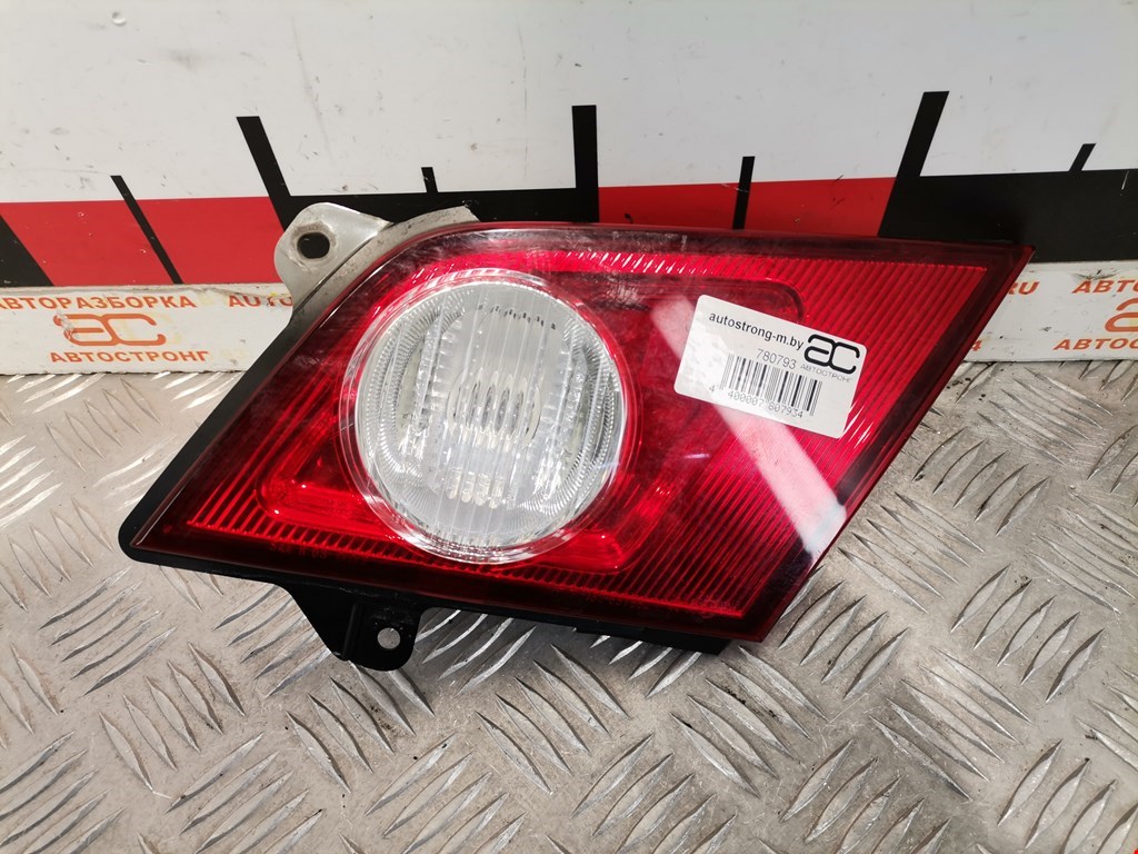 Фонарь задний внутренний правый INFINITI M 2005-2010